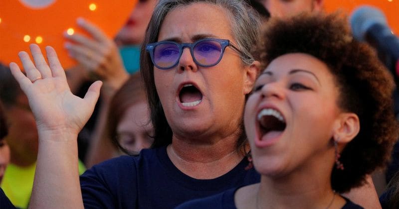 Rosie O'Donnell joins Broadway stars in anti-Trump protest outside White House, chants: "We are not going away"