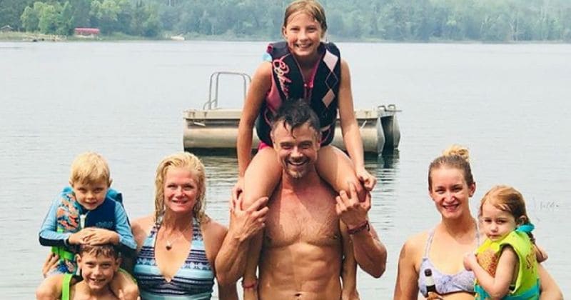 Josh Duhamel shows off washboard abs while on family vacation with son Axl