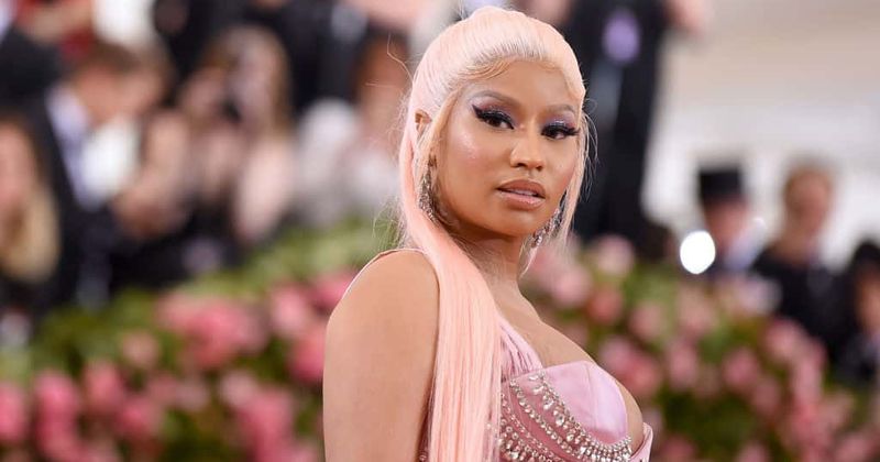 Kylie Jenner's beau Travis Scott refuses to sit behind Nicki Minaj at VMAs amid feud over #1 album spot