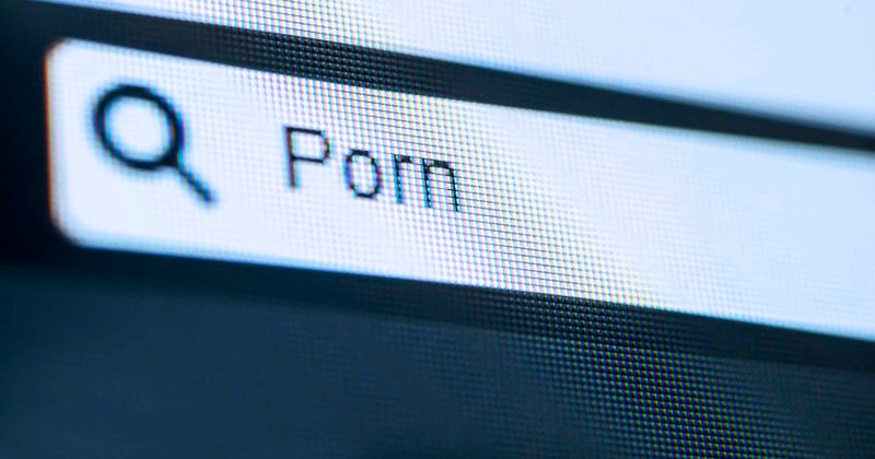 Woman dumps fiance days before wedding after finding out he is 'addicted to porn'