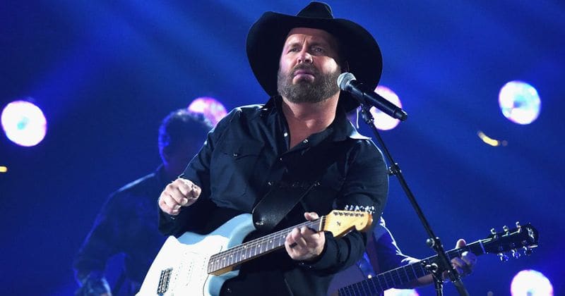 Garth Brooks announces new live album 'Triple Live', details Notre Dame Stadium concert
