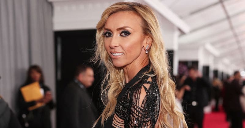 Giuliana Rancic returns to E! News after three years, sips celebratory champagne with co-host Jason Kennedy