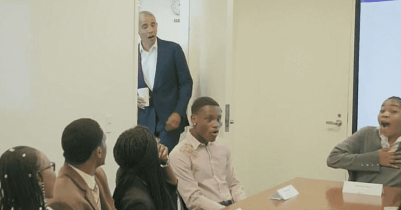 Barack Obama surprises teen interns by crashing Youth Jobs Corps meeting: 'How is everybody doing?'
