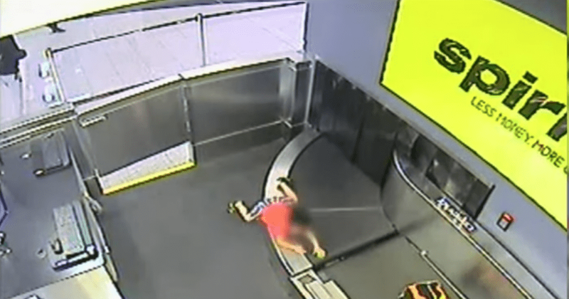 Video shows 2-year-old climbing onto conveyor belt at Atlanta airport, completing 5-minute-long ride after sneaking away from mom