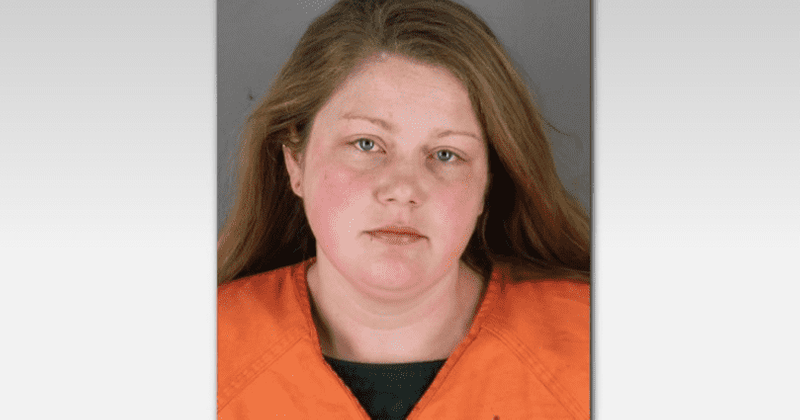 Baby dies from intoxication after mom gives birth unattended while she was on a whiskey bender at 34 weeks of pregnancy
