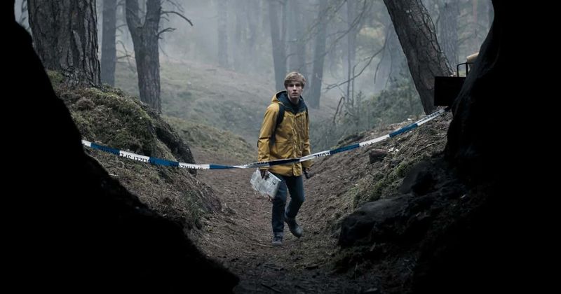 'Dark' season 3 may see Winden's citizens escaping the time loop bubble they are in by atoning for their sins, suggests fan theory