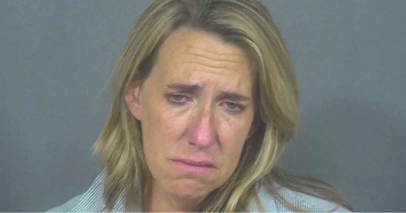 Drunk flight attendant gives passengers a fright by slurring her safety announcement and dropping things around