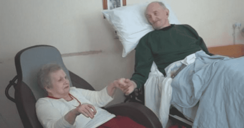 Terminally-ill man visits wife, 85, who suffers from dementia one last time to fulfill his dying wish