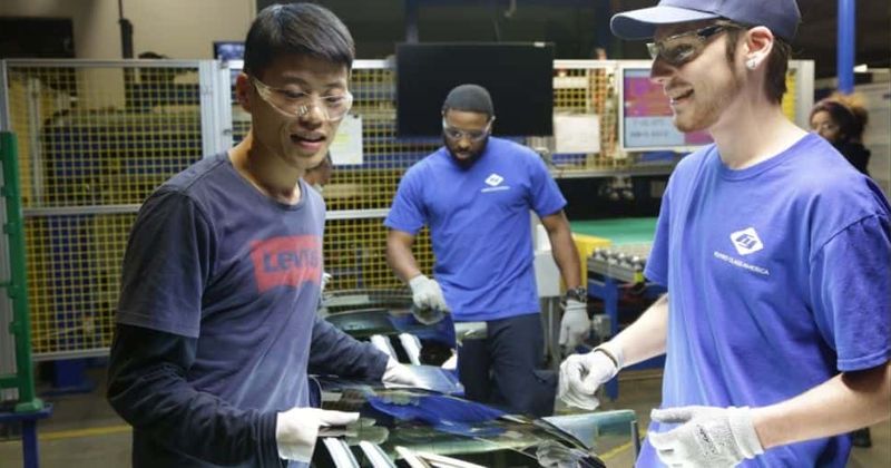 'American Factory': Obamas' fly-on-the-wall documentary at Ohio plant addresses challenges of intercultural working environments