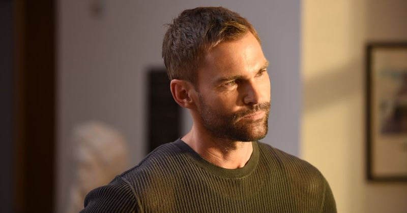 Seann William Scott's tough cop act has social media swooning over him after 'Lethal Weapon' premieres