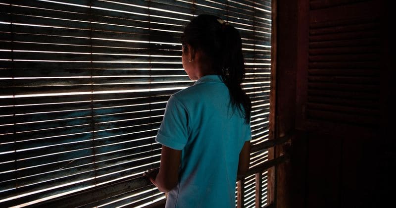 Man attacked by restaurant customers after 6-year-old found allegedly assaulted and bleeding in men's toilet
