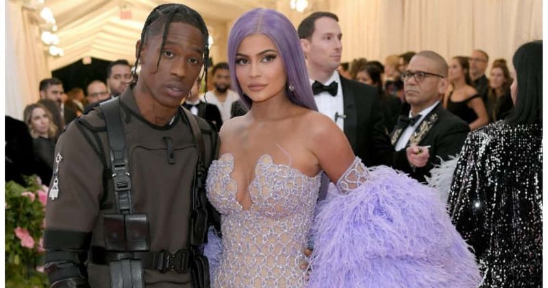 Kylie Jenner sparks rumors of split with beau Travis Scott in cryptic message on her Instagram photo