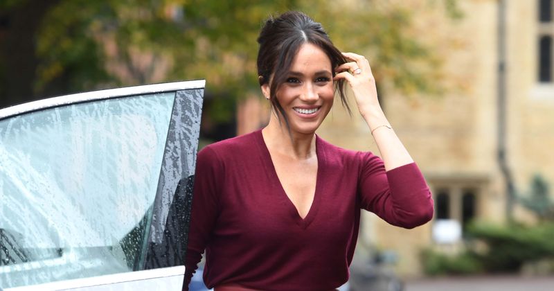 Samantha Markle arrives in London to confront Meghan Markle about their father's ill health