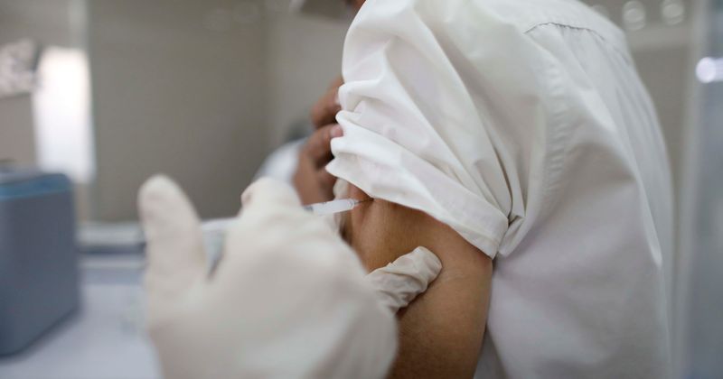 Replacing only 10% of seasonal vaccines with a universal flu vaccine could prevent 5.3 million cases and 6,300 deaths annually