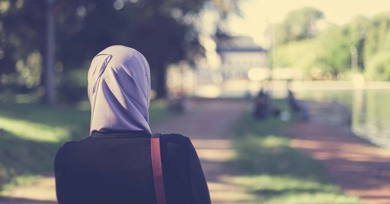 Air Canada forced 12-year-old Muslim girl who plays for US squash team to remove her hijab in public before boarding flight