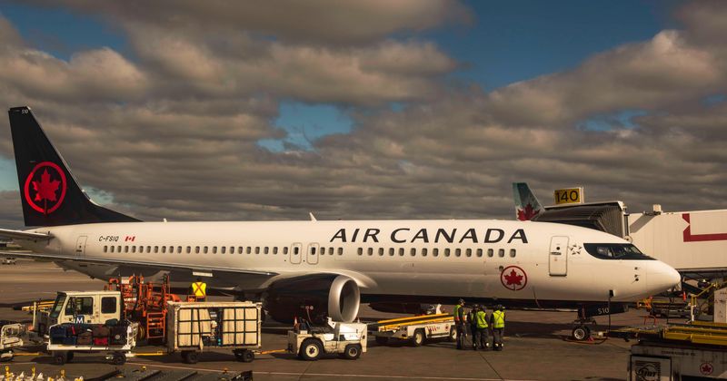 Air Canada forced 12-year-old Muslim girl who plays for US squash team to remove her hijab in public before boarding flight