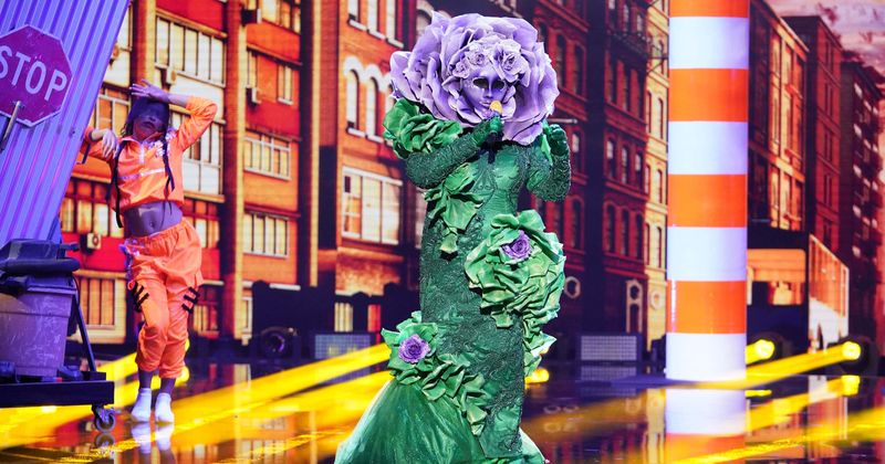 'The Masked Singer' Season 2: Fans speculate it is Mayim Bialik under the flower mask