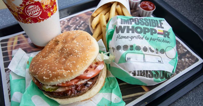 People who regularly eat out have higher levels of chemicals found in food packaging in their body, finds study