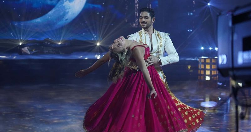 'Dancing with the Stars' season 28: Fans ask Len Goodman to take 'happy pills' after he gives Hannah Brown a lowly 7 on Disney Night