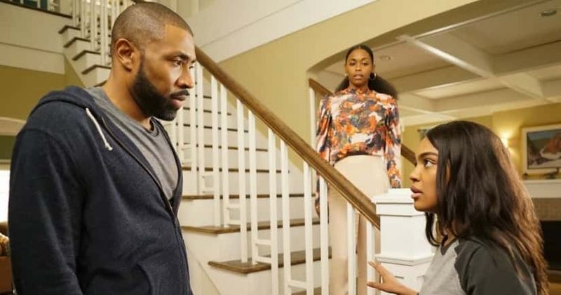 'Black Lightning' Season 3 sees Anissa and Jennifer prove that they're just as good as their dad in the hero business
