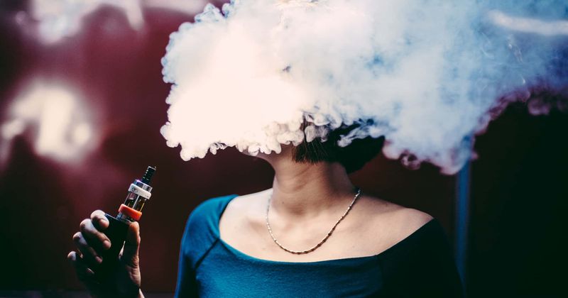UK study says vaping may help people quit smoking amid concerns in US over e-cigarette deaths