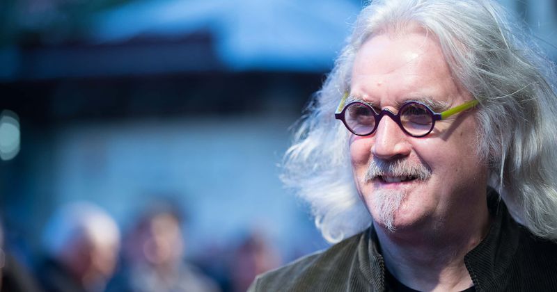 Billy Connolly says he's losing his hearing and has 'started to drool' amid Parkinson’s battle: 'Bits of me are falling off'