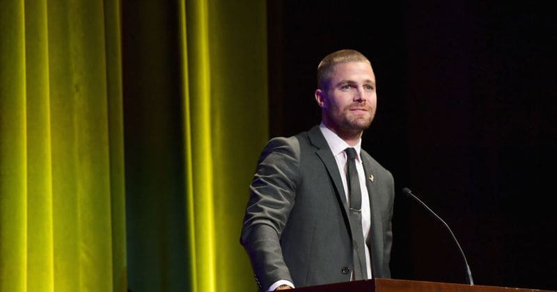 Stephen Amell and Yael Cohen Braun honored at the first annual Barbara Berlanti Heroes Gala benefitting F Cancer