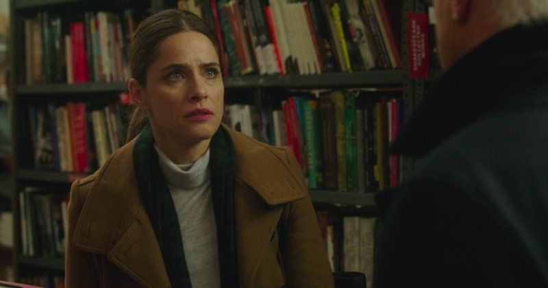 'The Romanoffs': Amanda Peet likes 'Expectations' faux ending