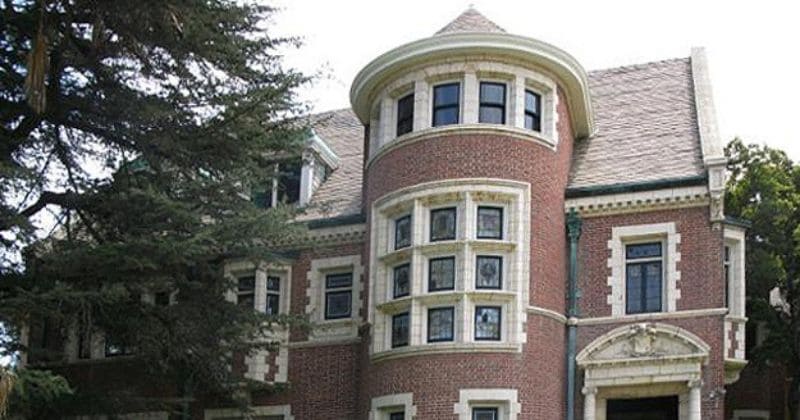 'American Horror Story': Murder House's previous owner gets sued on claims of property being haunted