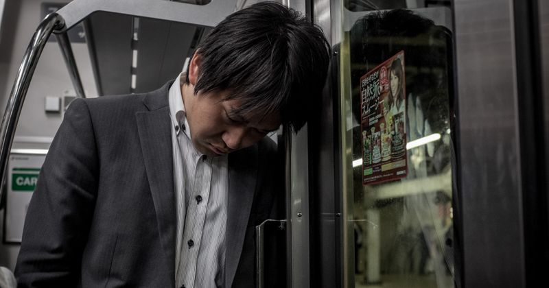 Expert says workday should begin at midday to reduce rampant sleep deprivation in Western Hemisphere