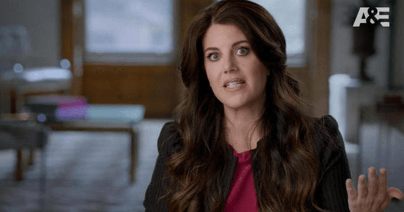 Monica Lewinsky, who had a huge crush on Clinton, wore the same sage green suit twice hoping he would notice her