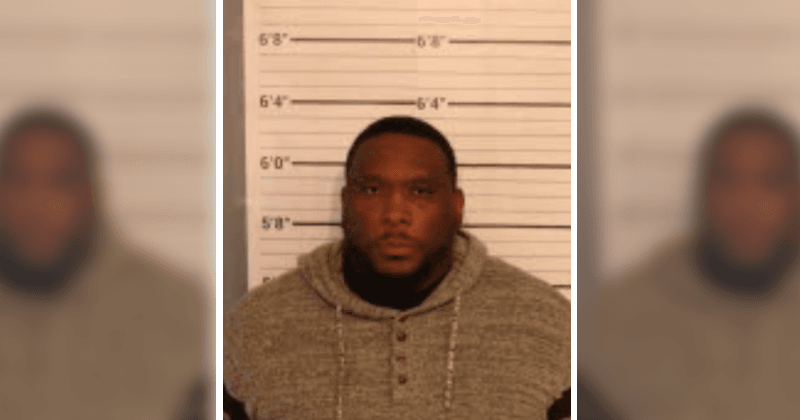 'Point him out': Dad arrested after he goes to son's school and assaults student and teacher