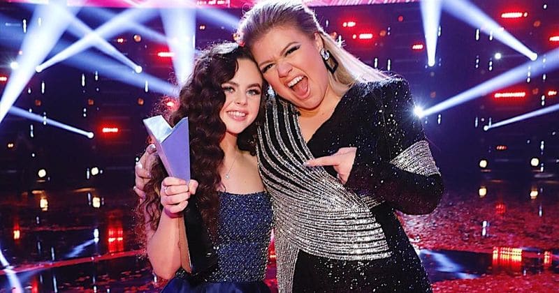 'The Voice' season 15 winner Chevel Shepherd dishes on being coached by Kelly Clarkson and reveals the secret to her success