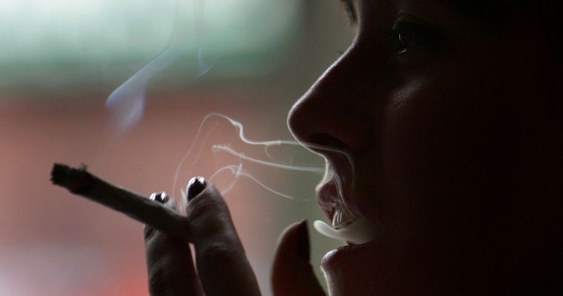 Smoking weed reduces blood flow to the brain causing it to age by almost three years: Study