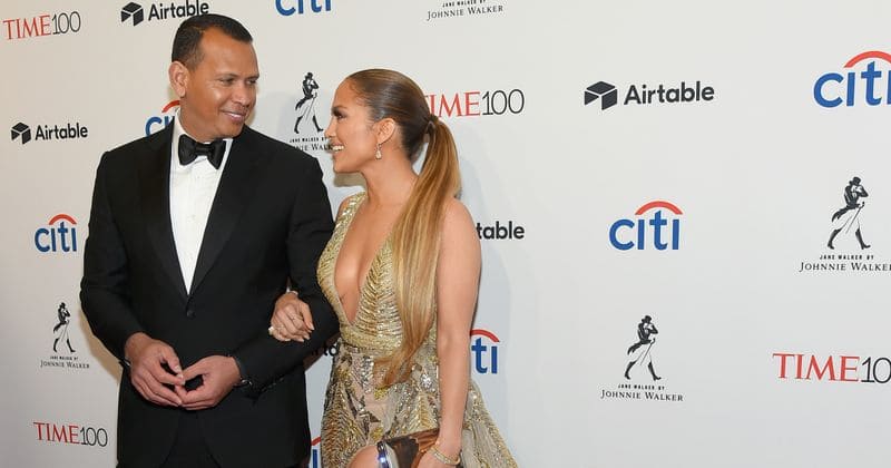 Alex Rodriguez plays a prank on woman who said he looked like "the guys J.Lo's dating"