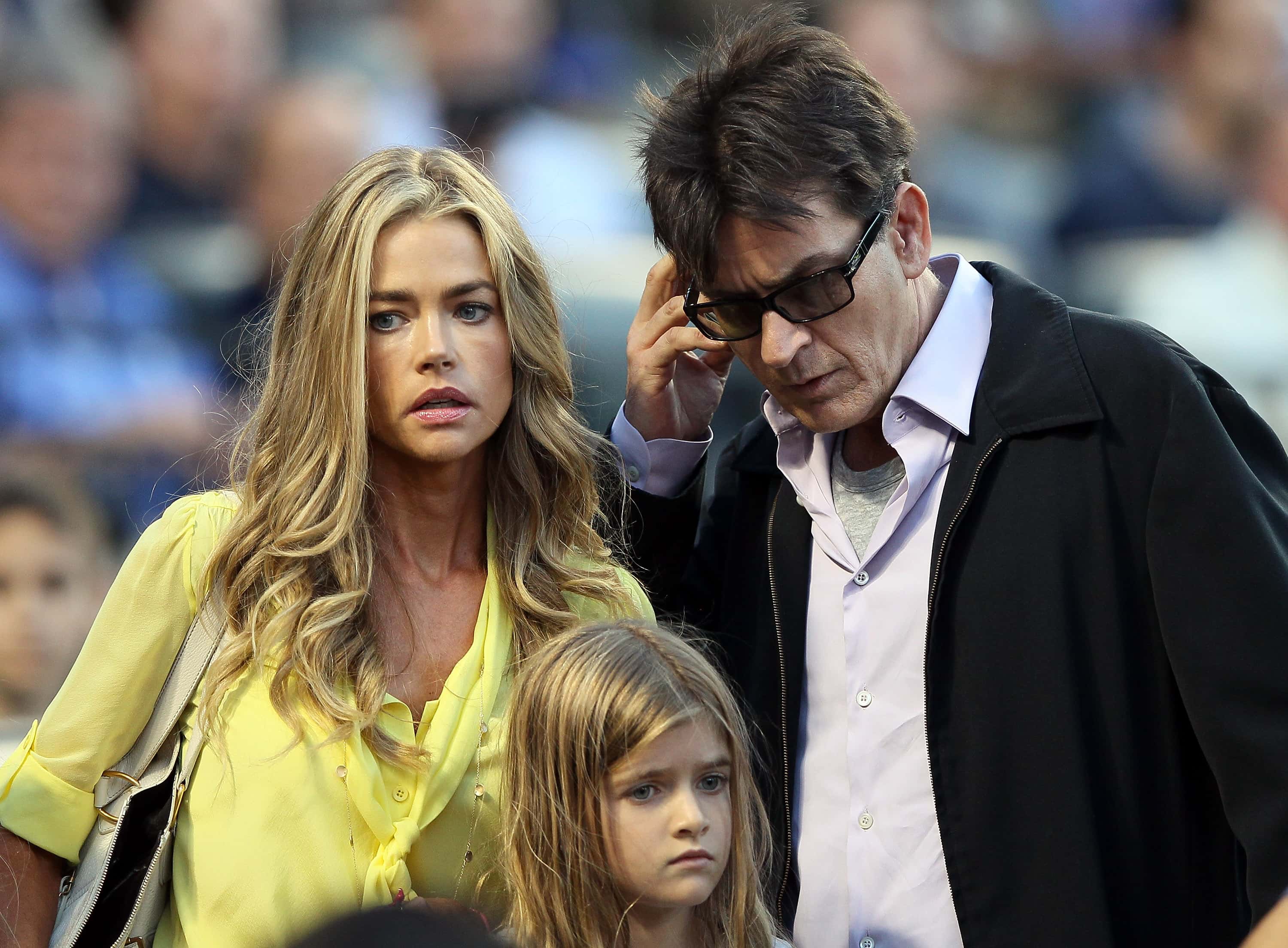Denise Richards and Charlie Sheen look for their seats as the New York Yankees take on the New York Mets on June 23, 2012 in New York City (Getty Images)