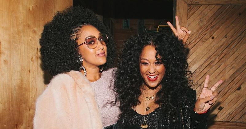 Tamera Mowry drinks sister Tia's breast milk: "Best milk I've ever tried in my life"
