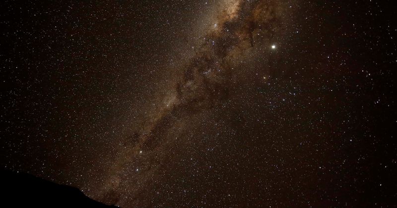 Neutron star collisions give birth to heavy elements like strontium in space
