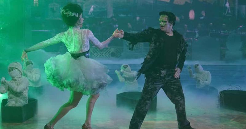 'Dancing With The Stars' Season 28: Sean Spicer's Halloween night make-up may be a hit, but his dance gets panned again