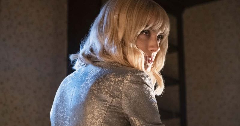 'Batwoman' Episode 5 sees Alice drag Kate down the rabbit hole of her past and almost kill their father Jacob
