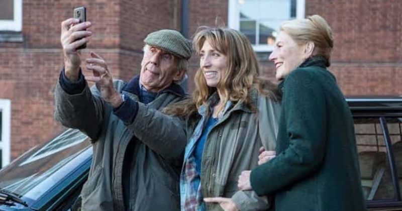 'Back To Life' sheds light on sensitive issue of how return of ex-convicts affect families with British humor through Miri’s fumbling parents