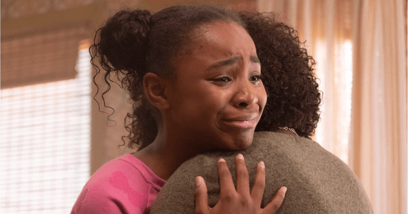 'The Passage' episode 7 review: Elizabeth's unexpected death will likely further strain Fanning and Jonas' friendship