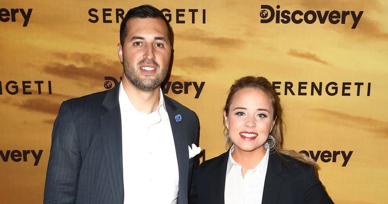 Jinger Duggar calls husband Jeremy Vuolo 'the man of her dreams' as the pair celebrates their third wedding anniversary