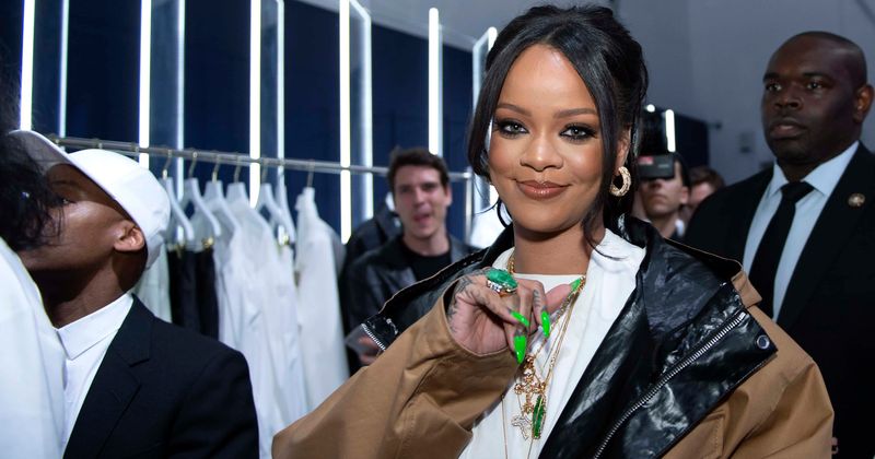 Rihanna apologizes for failing 'to get back to' family and friends as she struggles to find 'balance' in life