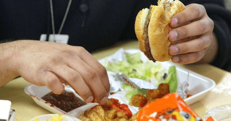 Minnesota school apologizes for throwing away hot meals of students with over $15 lunch debt