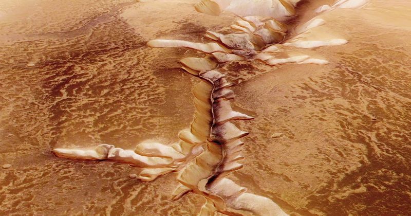 Martian Mystery: Red planet's fluctuating oxygen levels stump NASA scientists