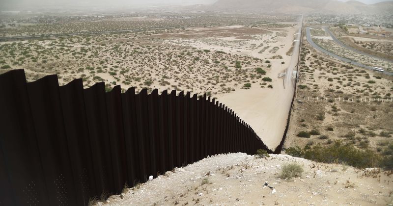 Number of illegal immigrants arrested at US-Mexico border goes down 73% in May-October
