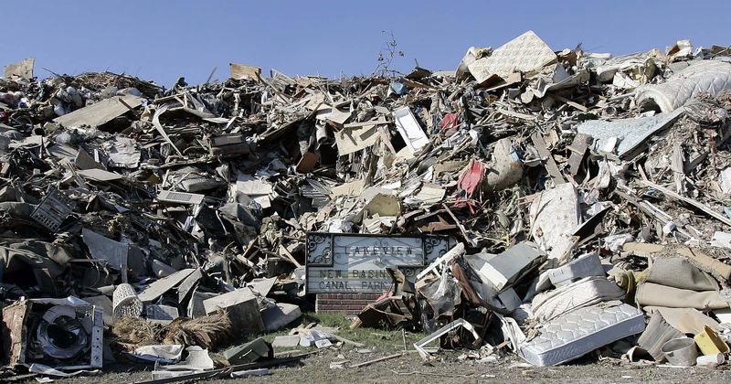 As California chokes, landfills account for 41 per cent of methane emissions in state