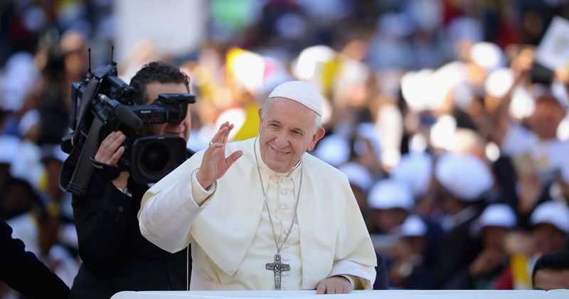 Pope says politicians who persecute gays, gypsies, Jews today remind him of Adolf Hitler and the Nazis