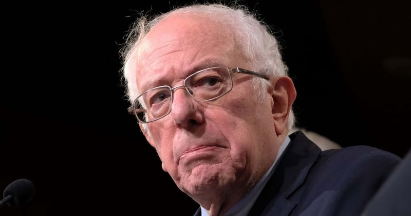 Democratic debate: Bernie Sanders says he'll withdraw troops from foreign countries but not at 3 am like Trump